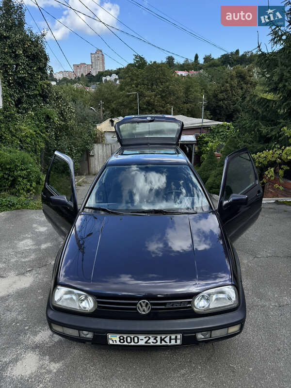 Хетчбек Volkswagen Golf 1992 в Києві