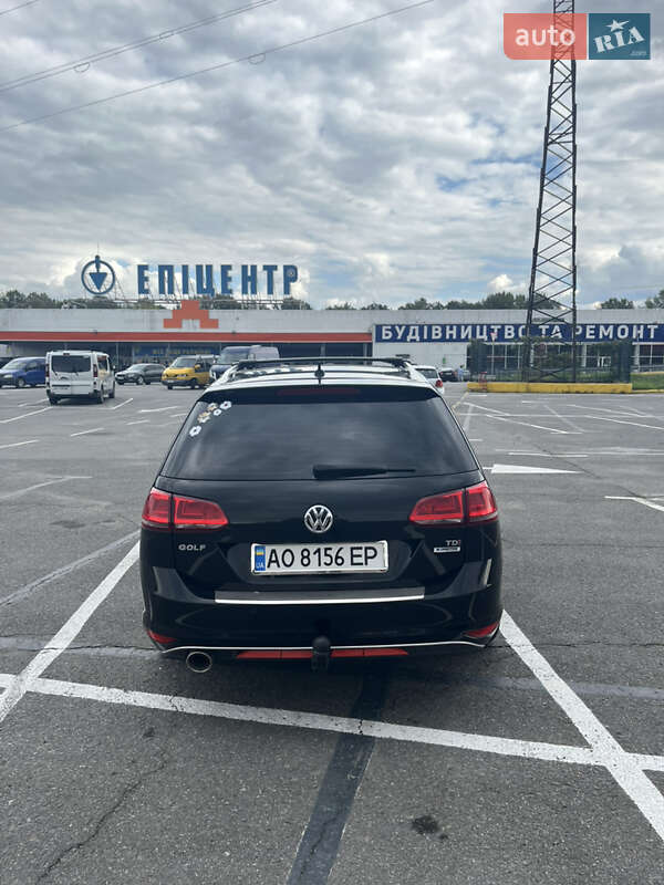 Универсал Volkswagen Golf 2016 в Ужгороде