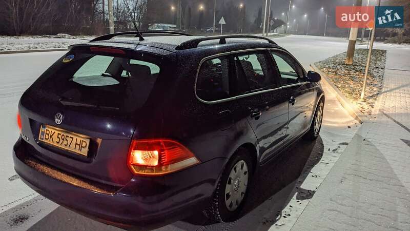 Универсал Volkswagen Golf 2007 в Ровно