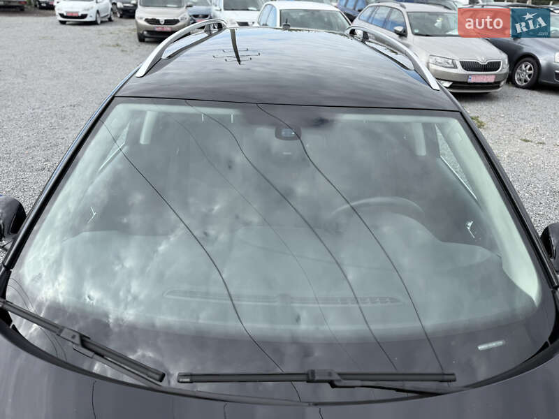 Универсал Volkswagen Golf 2012 в Ровно