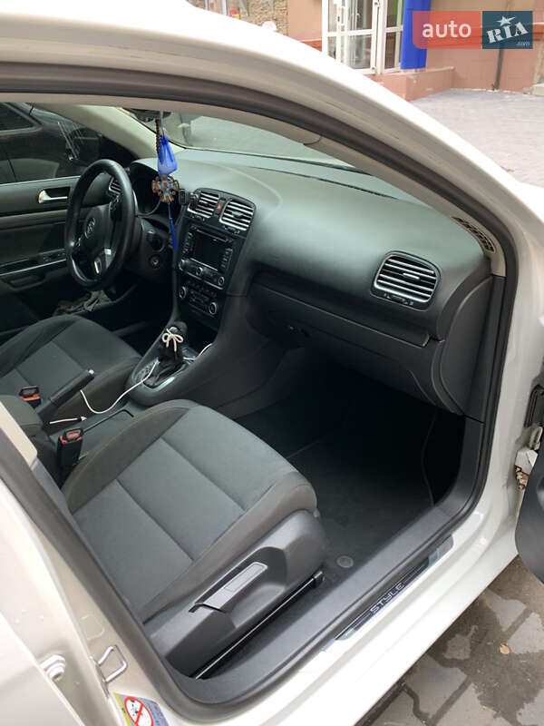 Универсал Volkswagen Golf 2012 в Ивано-Франковске