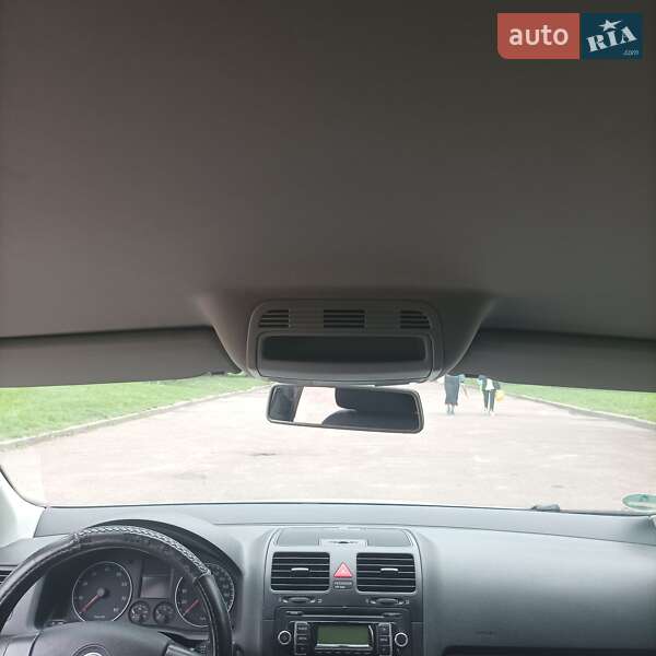 Універсал Volkswagen Golf 2009 в Житомирі