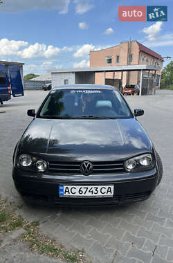 Хетчбек Volkswagen Golf 2000 в Луцьку