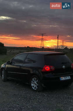Хэтчбек Volkswagen Golf 2004 в Балте