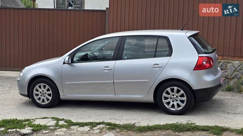 Хэтчбек Volkswagen Golf 2006 в Полтаве