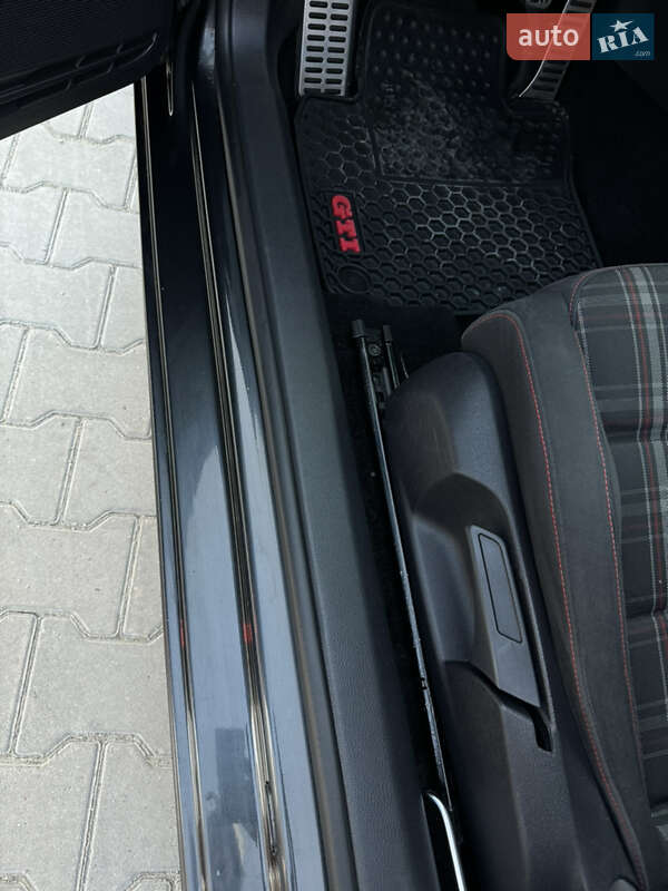 Хетчбек Volkswagen Golf 2012 в Тернополі