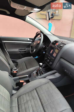 Хэтчбек Volkswagen Golf 2007 в Житомире
