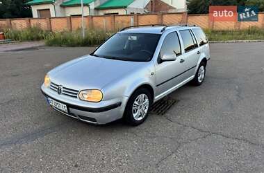 Универсал Volkswagen Golf 2001 в Черновцах