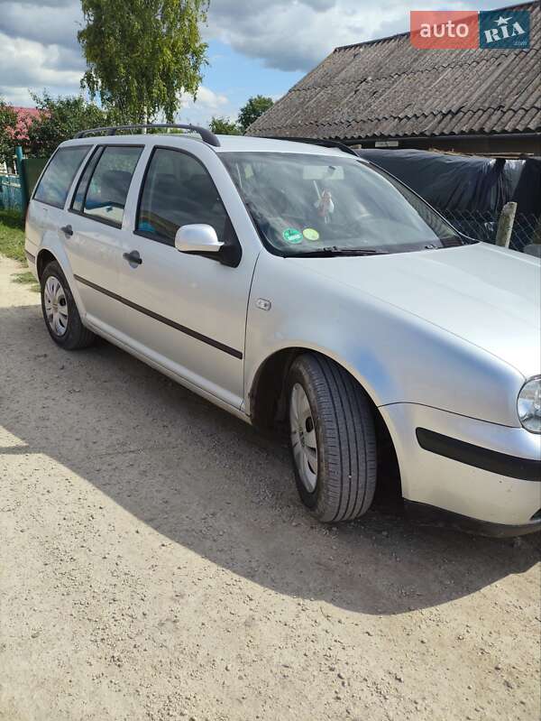 Універсал Volkswagen Golf 2005 в Теофіполі