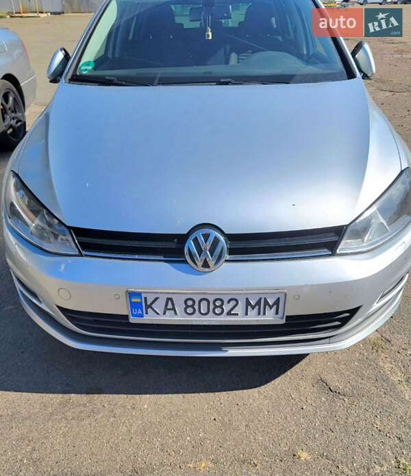 Універсал Volkswagen Golf 2014 в Києві