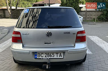 Хетчбек Volkswagen Golf 2002 в  фото 9 Хетчбек Volkswagen Golf 2002 в