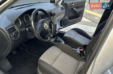 Хетчбек Volkswagen Golf 2002 в  фото 18 Хетчбек Volkswagen Golf 2002 в