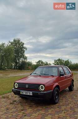 Хетчбек Volkswagen Golf 1987 в Дубровиці