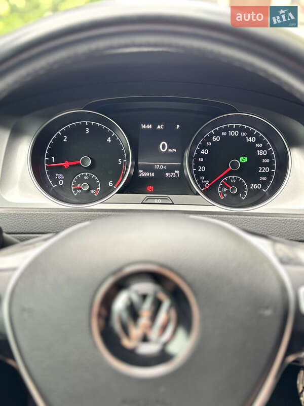 Универсал Volkswagen Golf 2016 в Буче