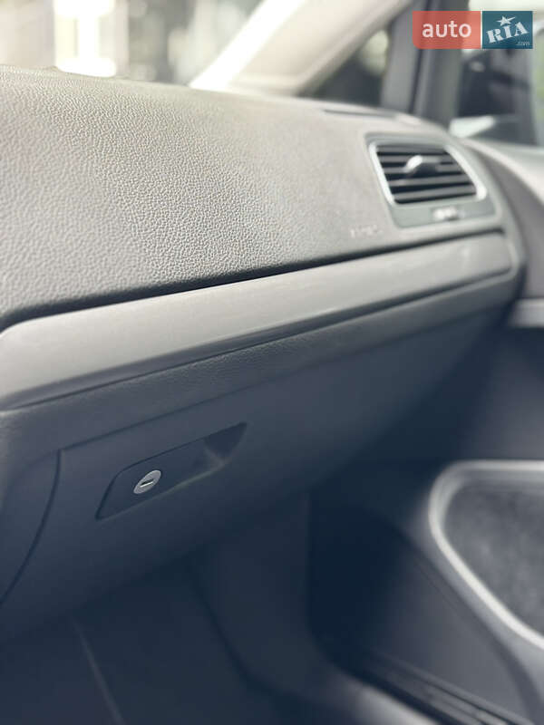 Универсал Volkswagen Golf 2016 в Буче