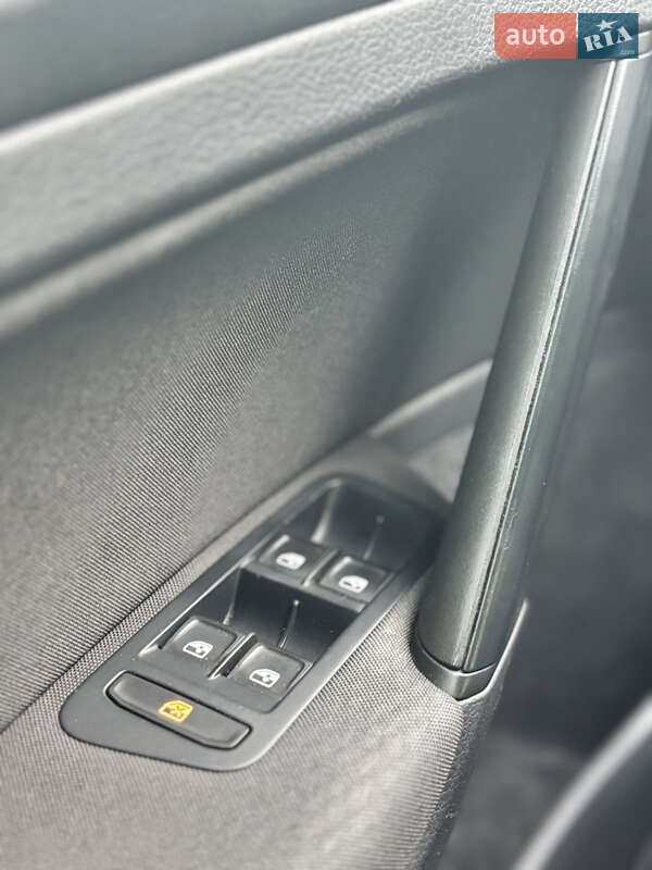 Универсал Volkswagen Golf 2016 в Буче