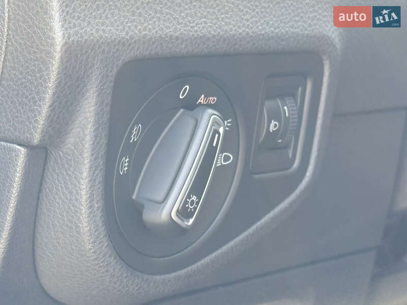 Хетчбек Volkswagen Golf 2016 в Стрию