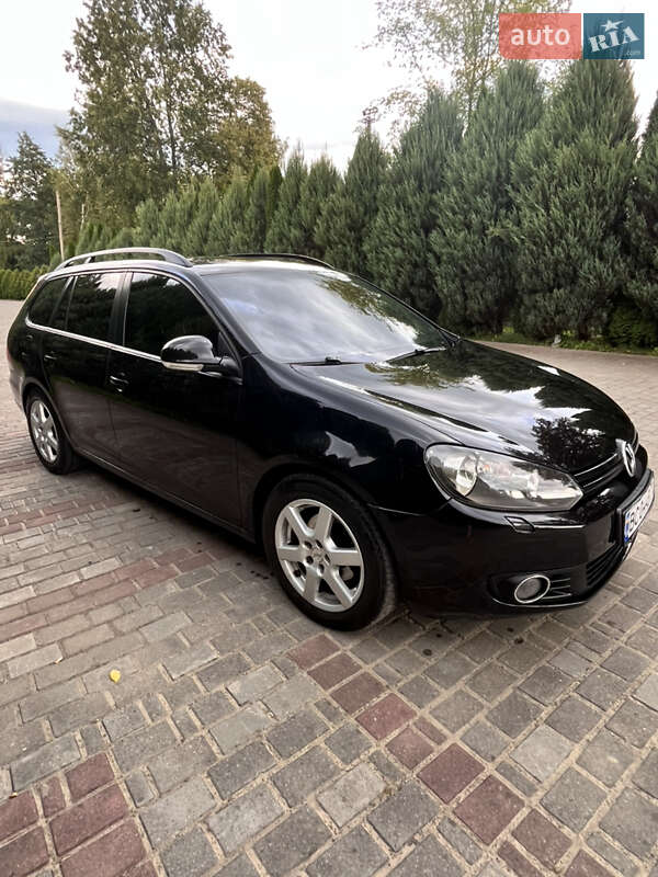Універсал Volkswagen Golf 2010 в Самборі