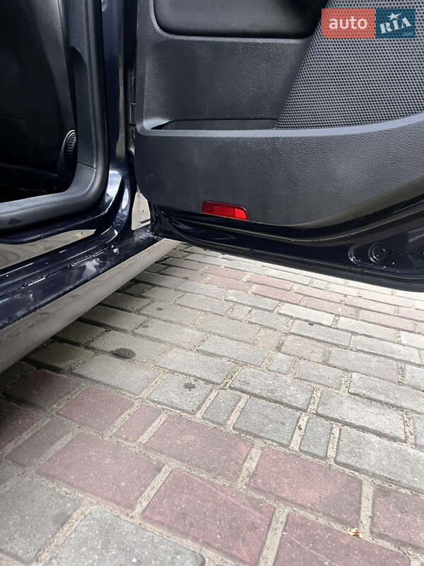 Універсал Volkswagen Golf 2010 в Самборі