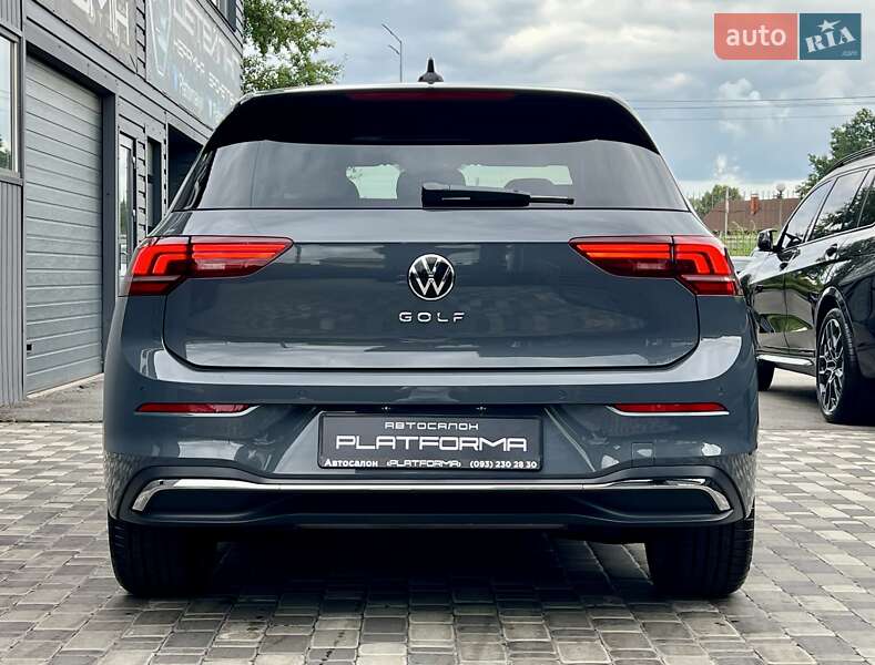 Хетчбек Volkswagen Golf 2024 в Києві