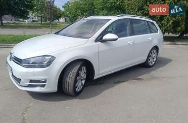 Универсал Volkswagen Golf 2016 в Калуше