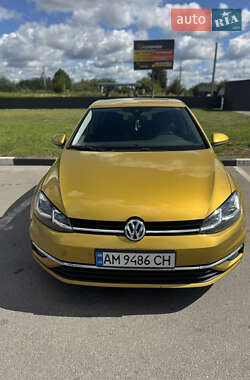 Хетчбек Volkswagen Golf 2017 в Бердичеві