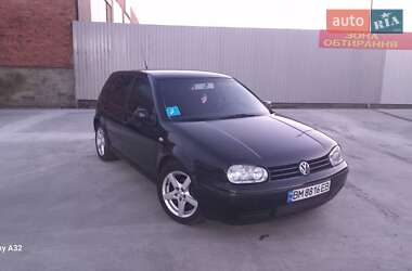 Хэтчбек Volkswagen Golf 2002 в Сумах