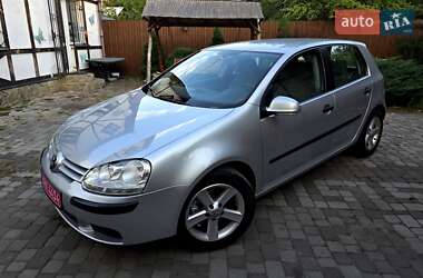 Хэтчбек Volkswagen Golf 2005 в Полтаве