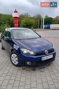 Хетчбек Volkswagen Golf 2011 в Тернополі