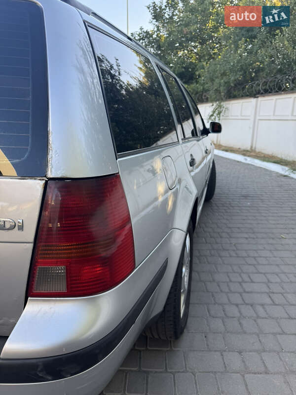 Універсал Volkswagen Golf 2003 в Одесі