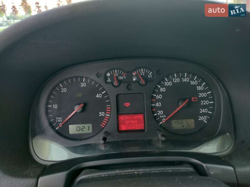 Универсал Volkswagen Golf 2002 в Буче