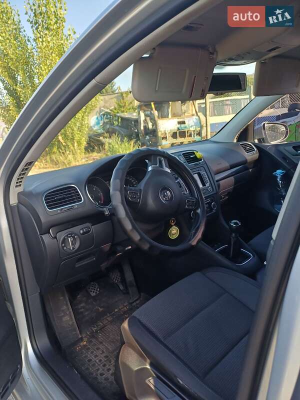 Хэтчбек Volkswagen Golf 2012 в Ровно фото 5 Хэтчбек Volkswagen Golf 2012 в Ровно