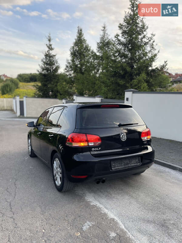 Хетчбек Volkswagen Golf 2010 в Львові