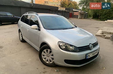 Универсал Volkswagen Golf 2010 в Львове