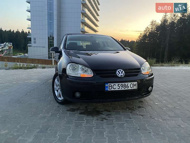 Volkswagen Golf 2004