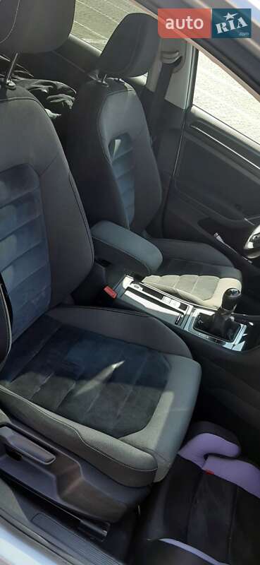 Универсал Volkswagen Golf 2013 в Львове