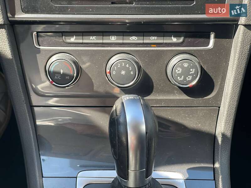 Универсал Volkswagen Golf 2019 в Одессе