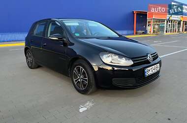 Хетчбек Volkswagen Golf 2009 в Сумах
