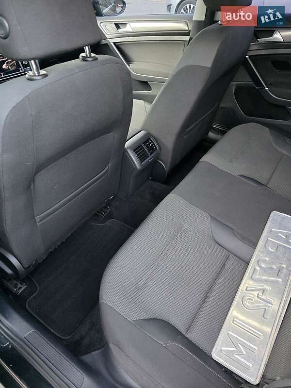 Універсал Volkswagen Golf 2019 в Запоріжжі