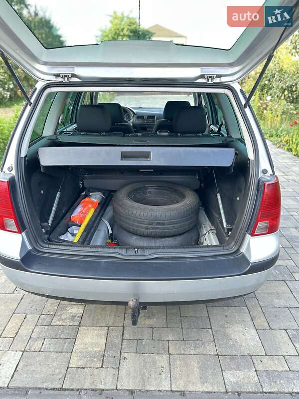 Універсал Volkswagen Golf 2005 в Львові