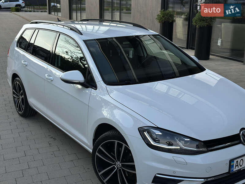 Універсал Volkswagen Golf 2017 в Ужгороді