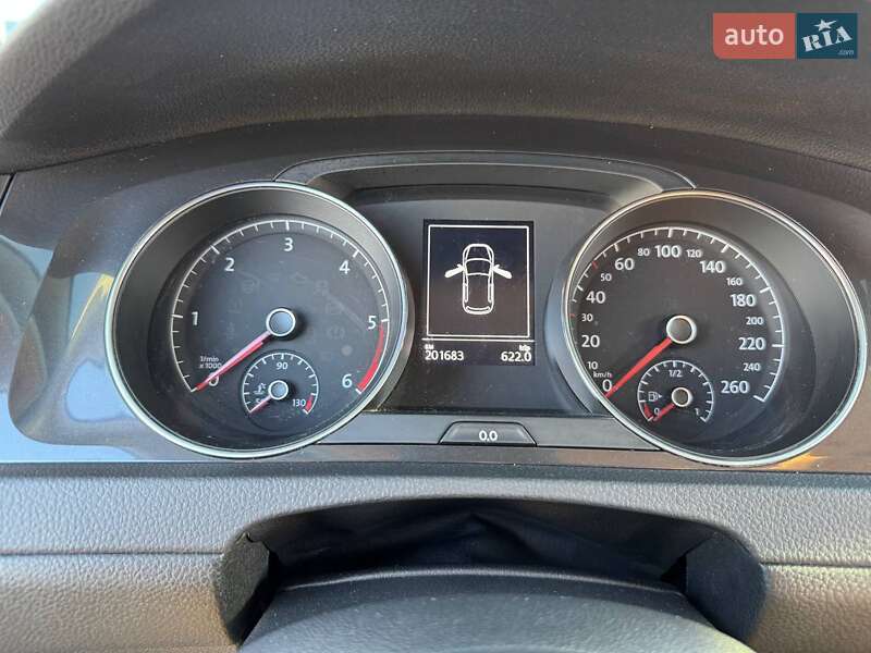 Хэтчбек Volkswagen Golf 2017 в Каменец-Подольском