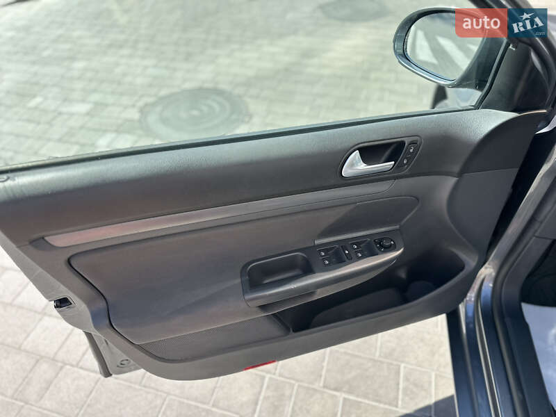 Универсал Volkswagen Golf 2007 в Виннице