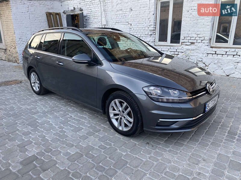 Универсал Volkswagen Golf 2017 в Львове