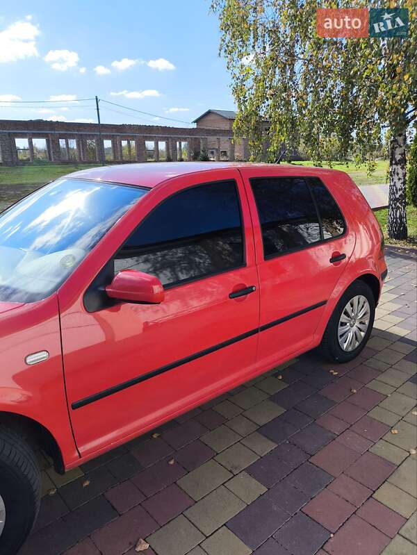 Хетчбек Volkswagen Golf 1999 в Івано-Франківську