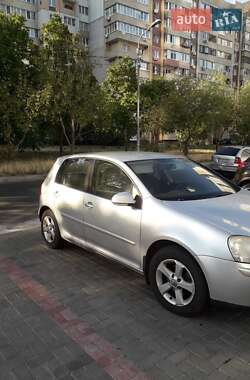 Хетчбек Volkswagen Golf 2007 в Черкасах