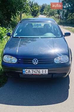 Хетчбек Volkswagen Golf 2003 в Корсунь-Шевченківському