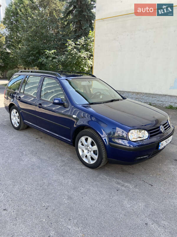 Универсал Volkswagen Golf 2001 в Радивилове
