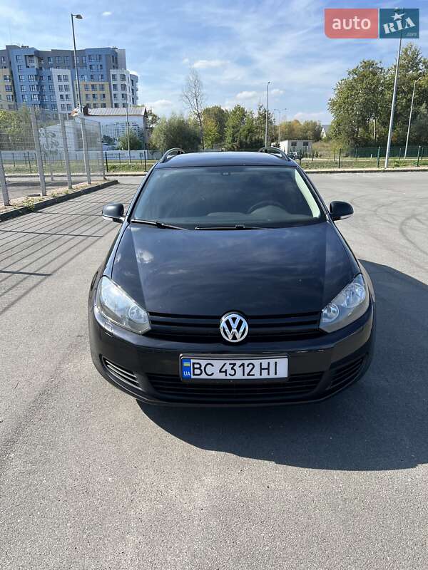 Універсал Volkswagen Golf 2012 в Львові