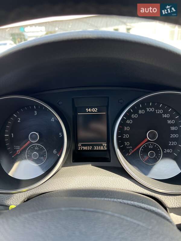 Універсал Volkswagen Golf 2012 в Львові